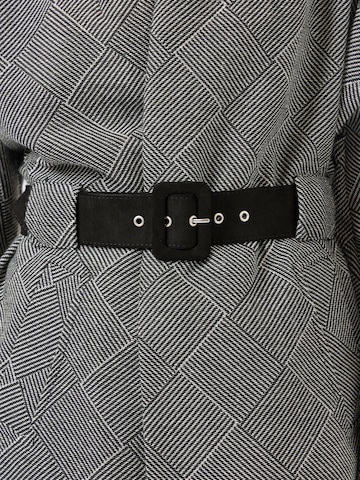 Geacă de primăvară-toamnă 'YASCHEY' de la YAS pe gri