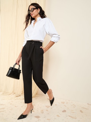 Friends Like These regular Παντελόνι πλισέ σε μαύρο