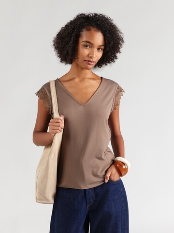 ABOUT YOU T-Shirt 'Caitlin' in Braun: Vorderseite