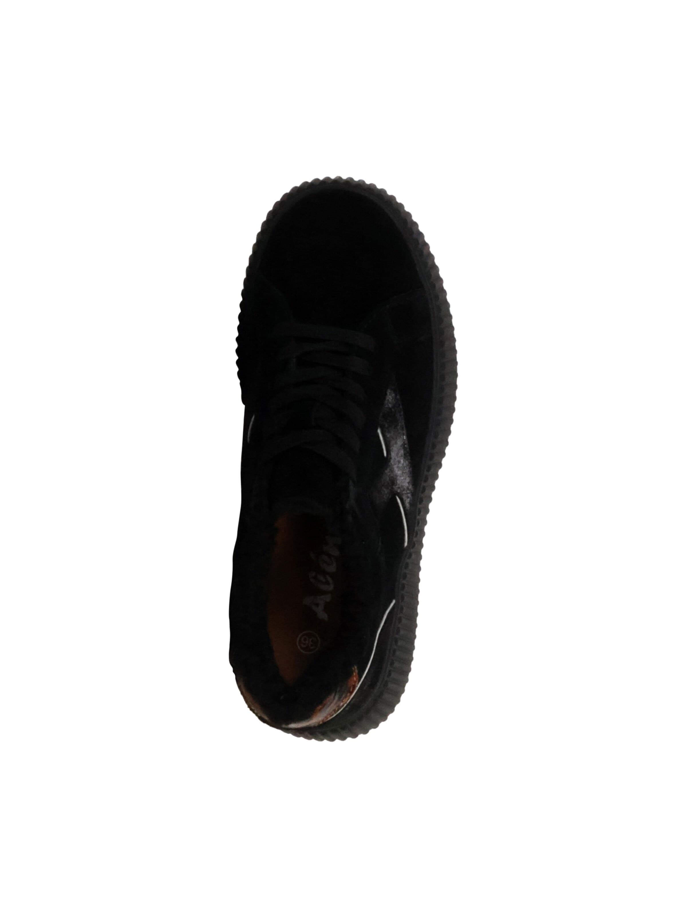 Chaussure de sport à lacets 'Alénoa-Sneaker aus Leder' The Divine Factory en noir