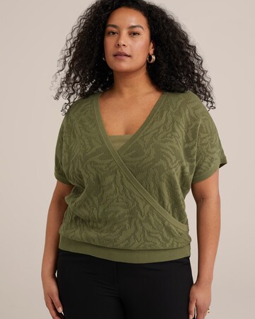 WE Fashion Sweater in Green: front