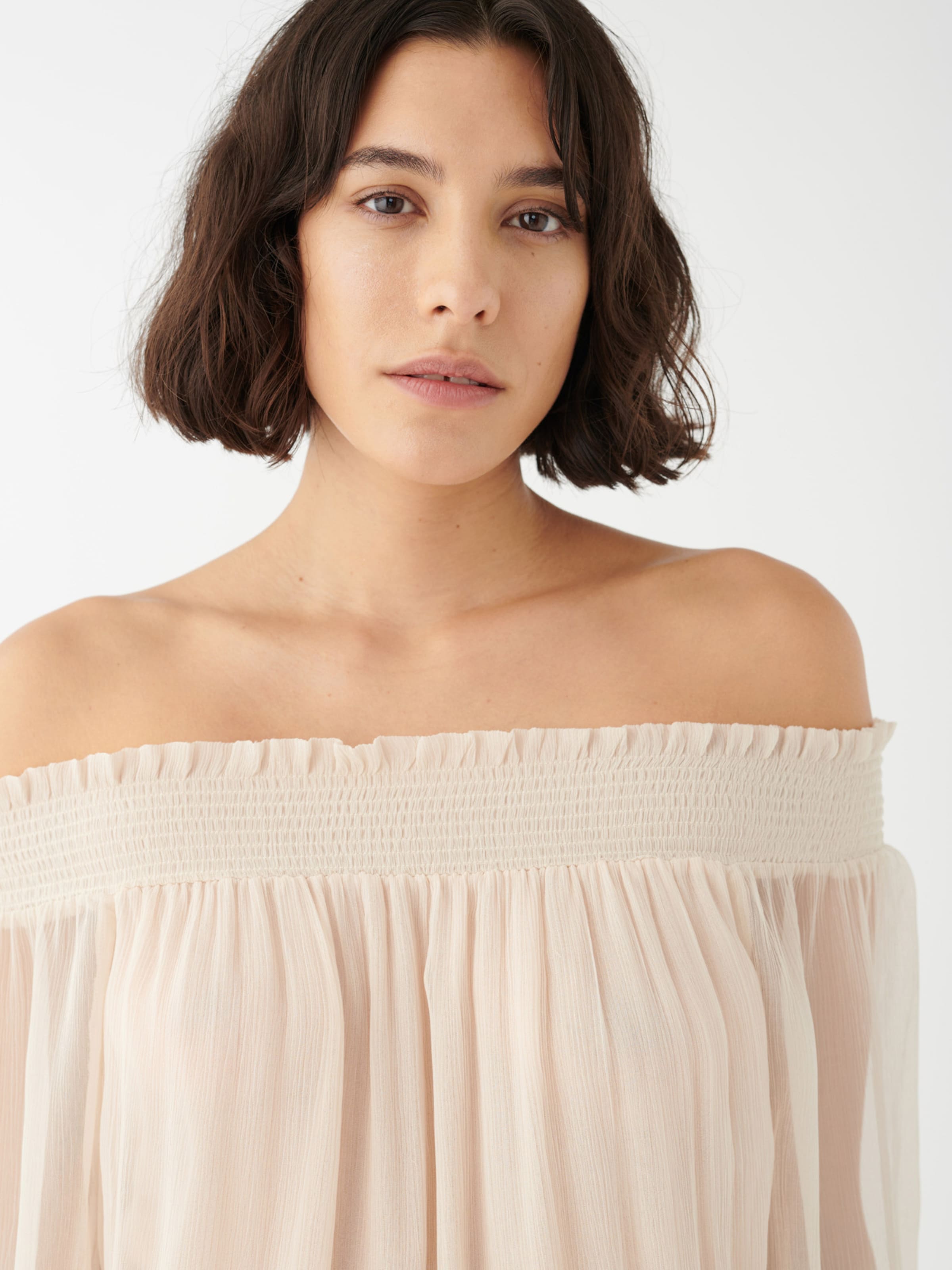 Rochie 'TribelleDEA' de la Dea Kudibal pe alb