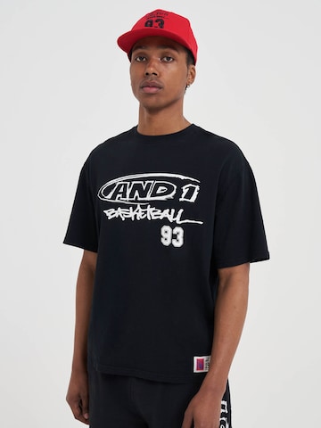 Tricou de la AND1 pe negru: față