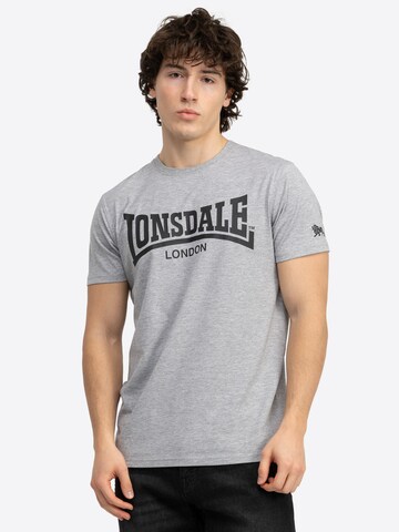 LONSDALE T-shirt 'Piddinghoe' i grå: framsida