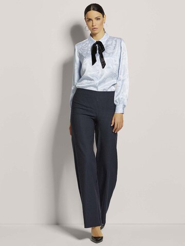 MADELEINE Wide Leg Hose in Blau