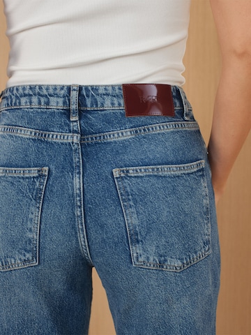 RÆRE by Lorena Rae Loose fit Jeans 'Inaya Tall' in Blue