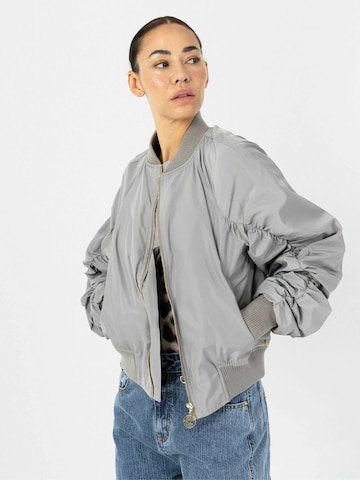 Coster Copenhagen - Chaqueta de entretiempo ' Short ' en verde: frente