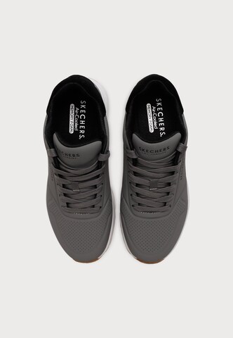 Sneaker low 'UNO - SUITED ON AIR' de la SKECHERS pe gri