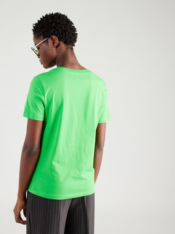 Tricou 'ESSENTIAL' de la SELECTED FEMME pe verde