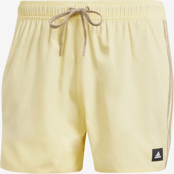 ADIDAS SPORTSWEAR Пляжные шорты в Желтый: спереди