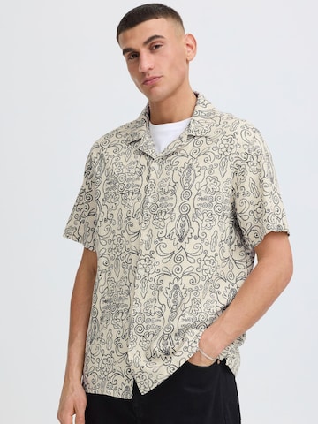 !Solid Comfort fit Button Up Shirt ' SDUtkolt ' in Beige: front