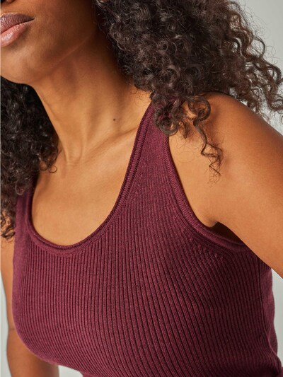 YOU LOOK PERFECT Sticktop 'TOP BLOSSOM - Geripptes Merino Top mit Rundhals'‌‌‌‌ in bordeaux, Produktansicht