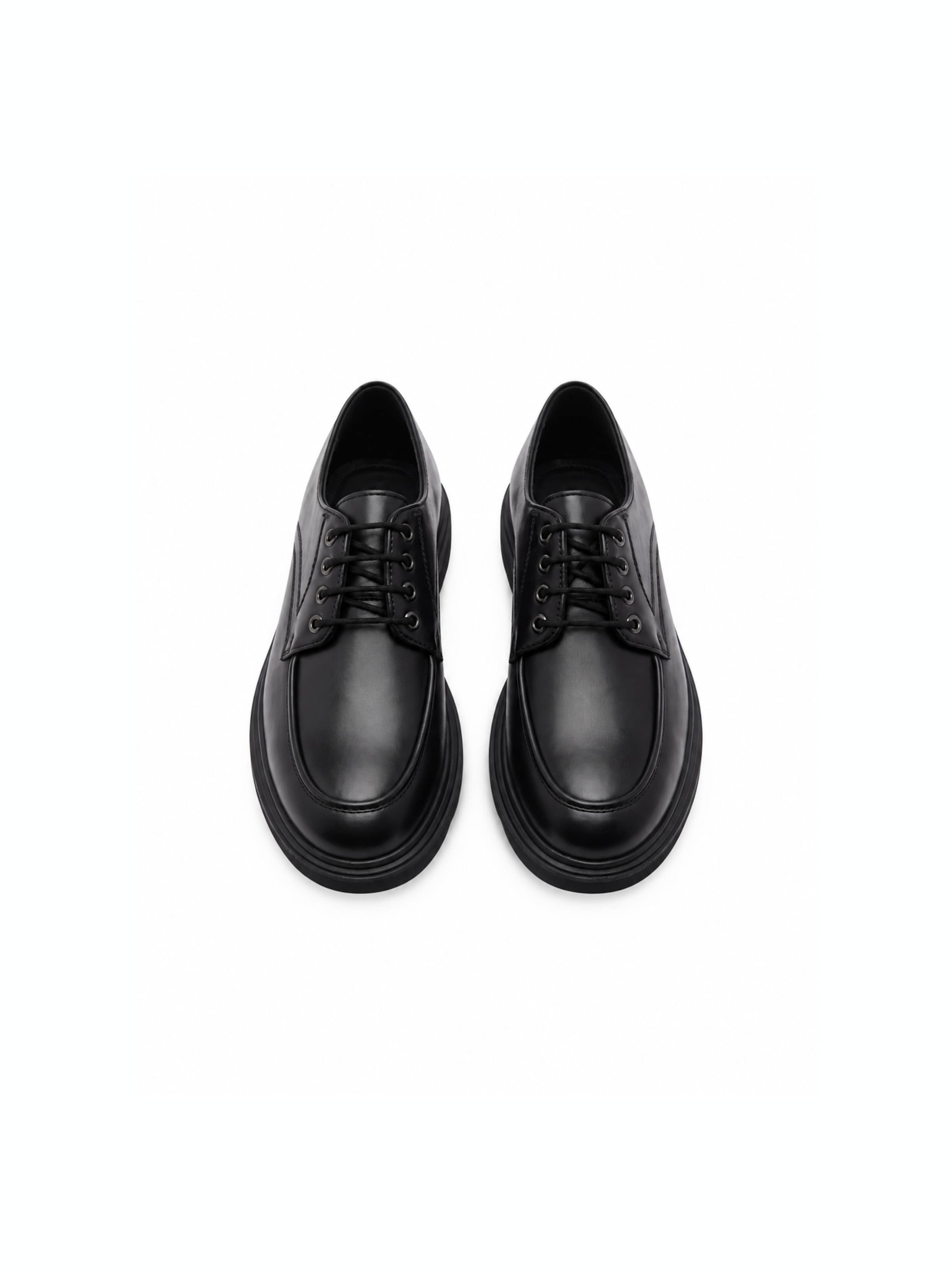 TRAPP - Zapatos con cordón en negro: frente