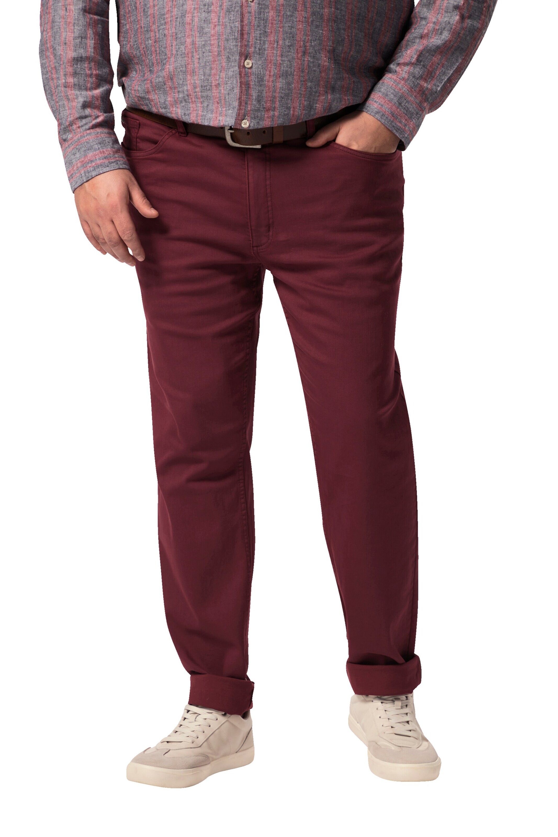 Men Plus Regular Jeans in Red: front