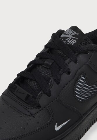 Nike Sportswear Tenisky 'AIR FORCE 1 LV8' – černá