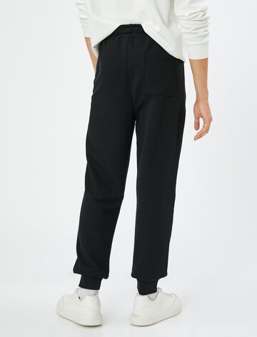 Koton Loosefit Broek in Zwart
