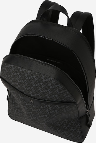 TOMMY HILFIGER Rucksack in Schwarz