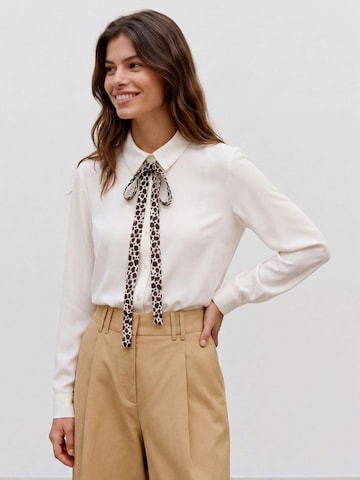 VERO MODA Blouse 'Moretchen' in Beige: voorkant