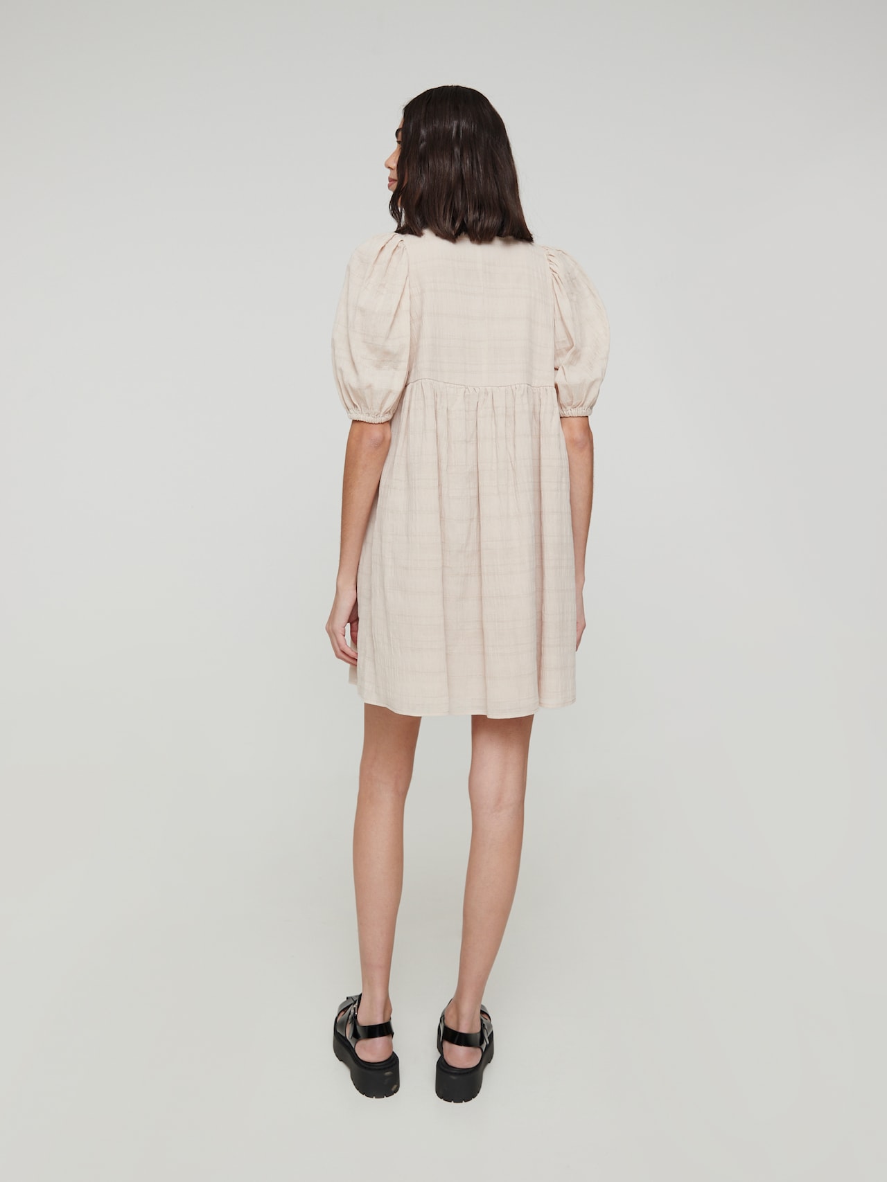 EDITED Robe 'Miriam' beige