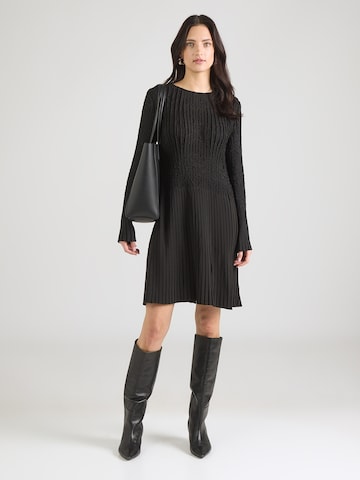 BOSS Jurk 'Doppar' in Zwart: voorkant