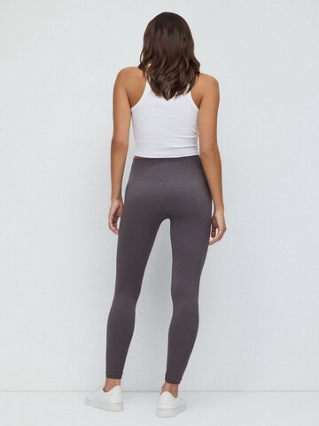No Matter What Skinny Leggings in Grau