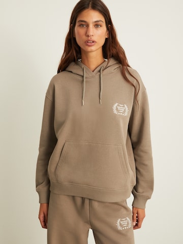 Grimelange Mikina - Hnedá: predná strana