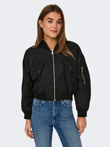 ONLY - Chaqueta de entretiempo 'SVEA' en negro: frente