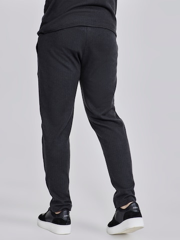 SikSilk Regular Sports trousers in Black