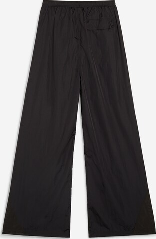 Wide leg Pantaloni 'DARE TO' de la PUMA pe negru