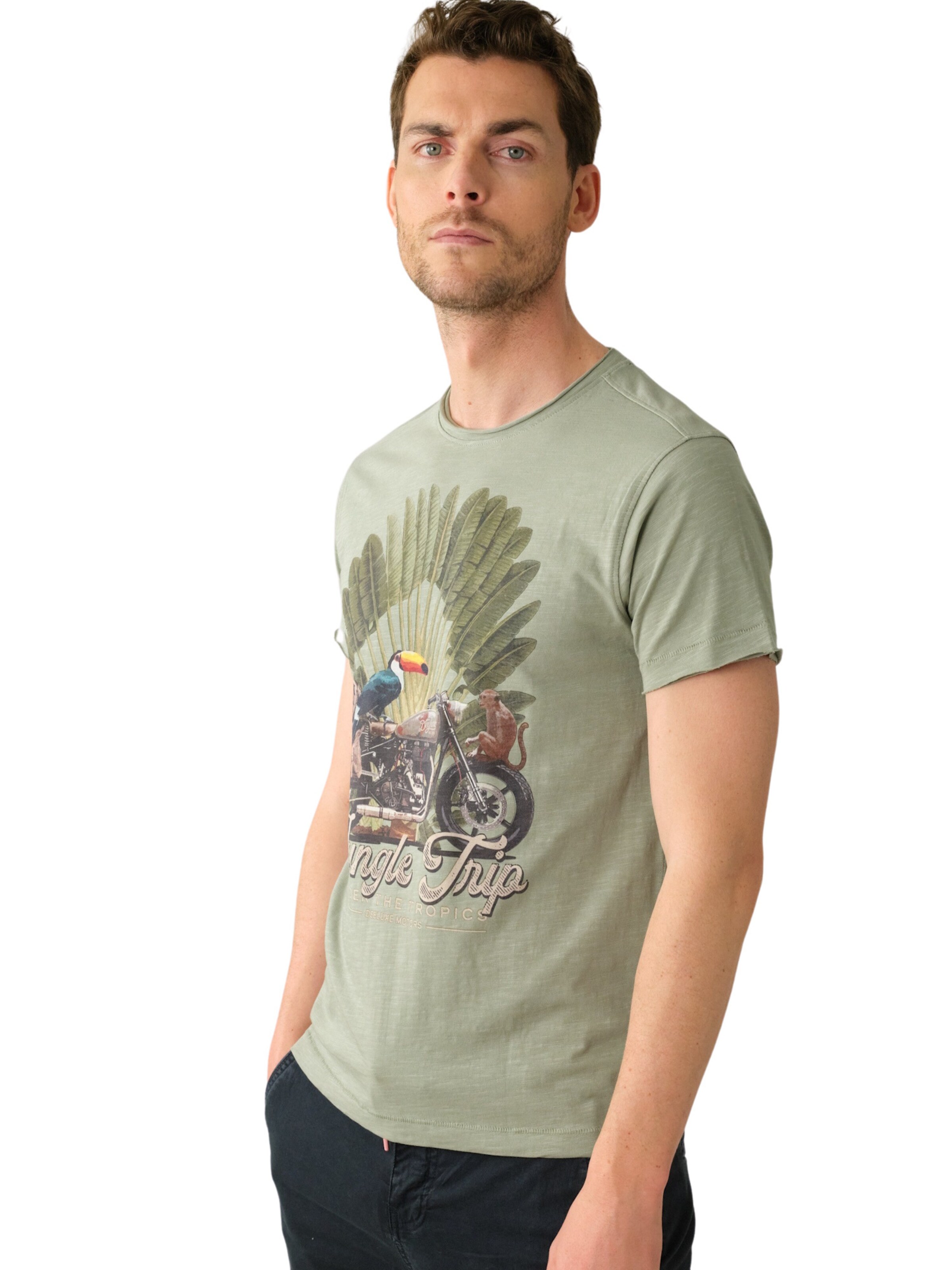 T-Shirt 'Aventura' Deeluxe en vert : devant