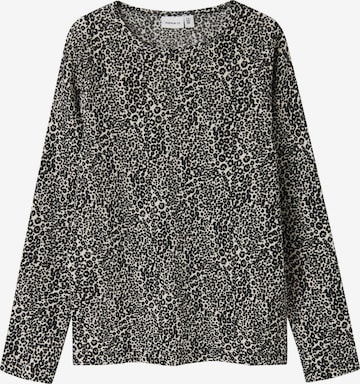 NAME IT - Camiseta en negro: frente