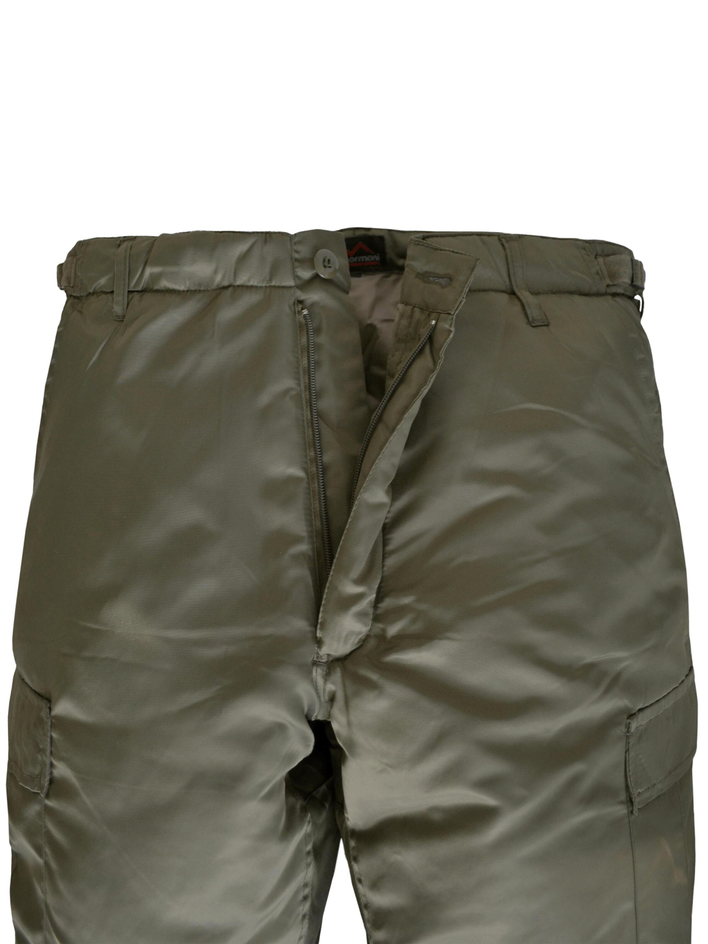 Regular Pantalon de sport 'Yerupaja' normani en vert