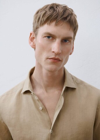 MANGO MAN Regular fit Button Up Shirt 'Tucan' in Beige