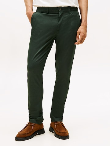 TOMMY HILFIGER Slim fit Trousers in Green: front