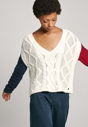Pull-over 'HADA' Pepe Jeans en blanc : devant