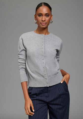 Bruno Banani LM Strickjacke in Grau: Vorderseite