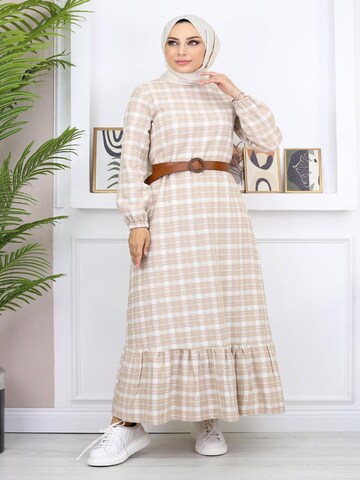 MODAMIHRAM Jurk in Beige: voorkant