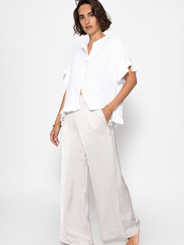 SASSYCLASSY Shirt in White