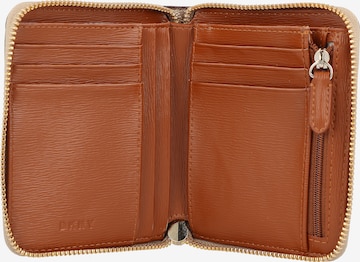 DKNY Wallet 'Bryant' in Beige