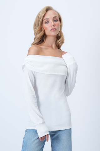 Trend Alaçatı Stili - Camiseta en blanco: frente