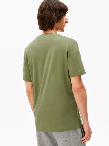 ARMEDANGELS Póló 'JAAMES' - zöld