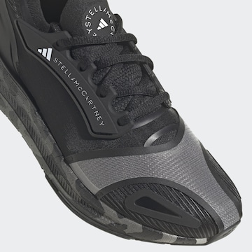 ADIDAS BY STELLA MCCARTNEY Обувь для бега 'Ultraboost Light' в Черный