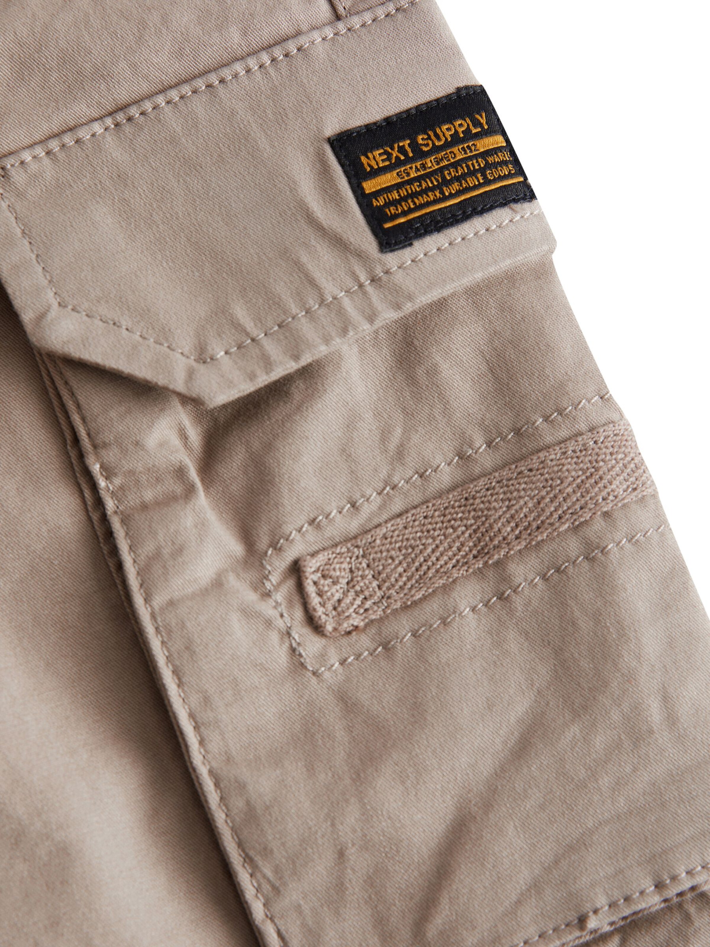 Next Tapered Παντελόνι σε μπεζ