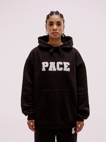 Pacemaker Sweatshirt 'Lennox' in Black: front