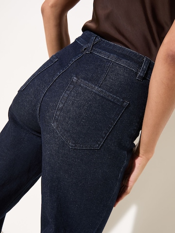 Friends Like These Расклешенный Джинсы в Синий