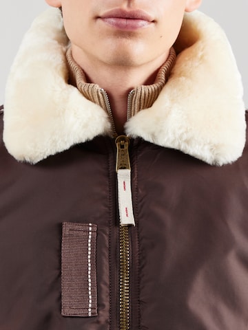 Veste mi-saison 'Injector III' ALPHA INDUSTRIES en marron