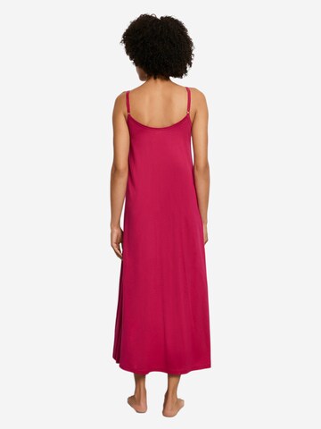 Hanro Nightgown 'Juliet' in Red