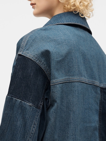 zils Abercrombie & Fitch Starpsezonu jaka