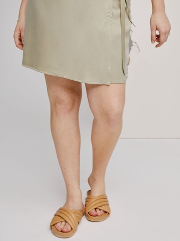 A LOT LESS Skirt 'Jill' in Beige: front