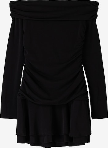 BershkaHaljina - crna boja: prednji dio